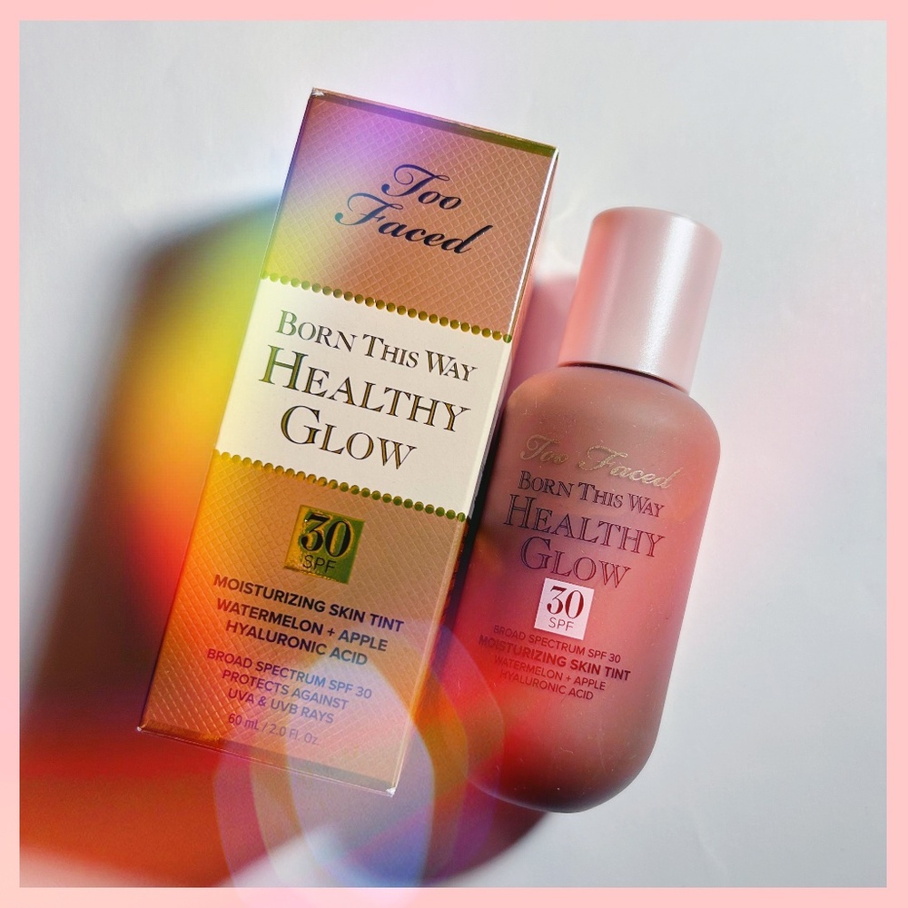 Too Faced Born This Way Healthy Glow Moisturizing Skin Tint 30 SPF / Sable